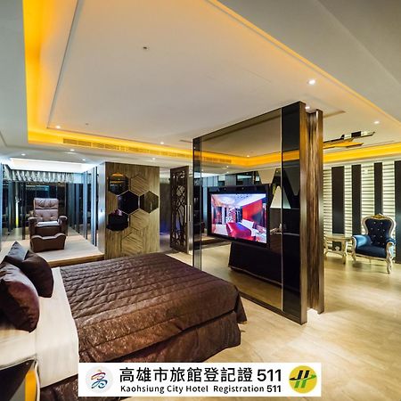 Wei Feng Qing MOTEL Kaohsiung Exterior foto