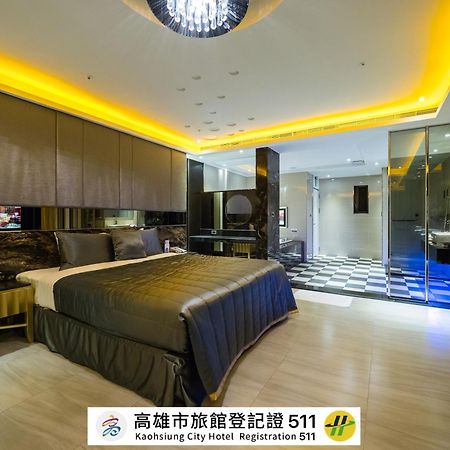 Wei Feng Qing MOTEL Kaohsiung Exterior foto