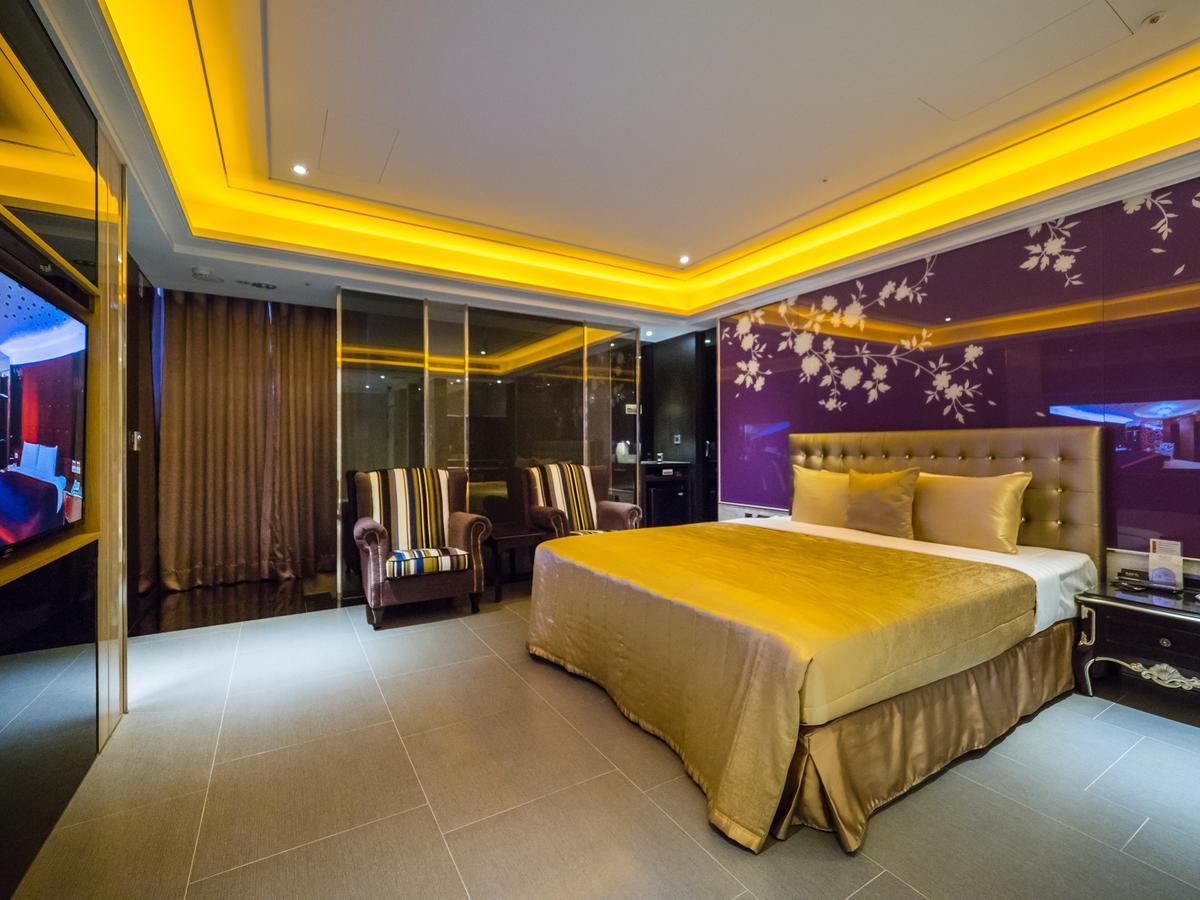 Wei Feng Qing MOTEL Kaohsiung Exterior foto